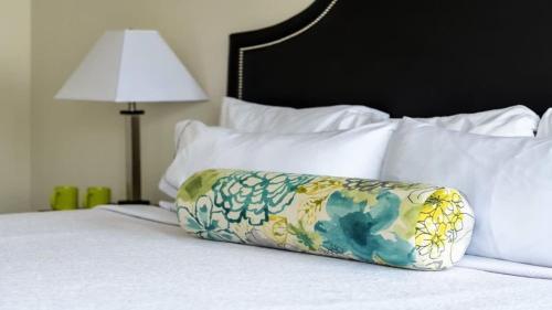 16th FL Bold CozySuites with pool, gym #4 in Dallas, USA