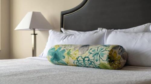 18th FL Stylish CozySuites with pool, gym #6 in Dallas, USA