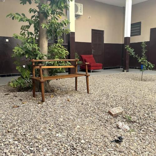 Independent room on Island in colonial house with private entrance in Saint Louis