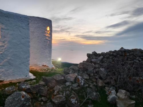 AXONI WINDMILL HOUSE