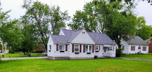 Brand new house with private bath in each room in West Seneca, USA