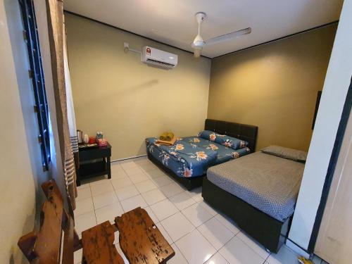 마즈나 게스트하우스 (Maznah Guest House) in 체러팅