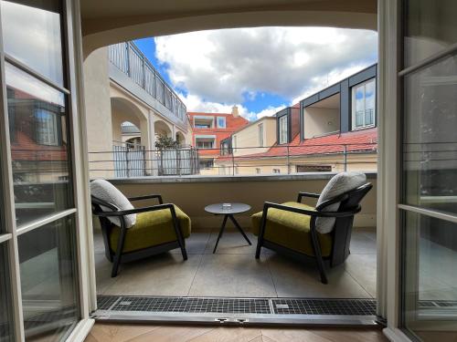 Apartment with Balcony image 8