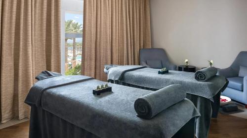 Capital Stay- Private Two Bed Apartment - The Address Beach Resort Residences Fujairah Capital Stay- Private Two Bed Apartment - The Address Beach Resort Residences Fujairah