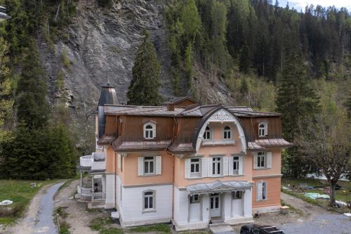 Villa Victoria - Nairs, Scuol - Apartment