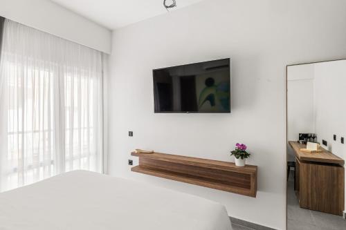 The Q Hotel - image 7