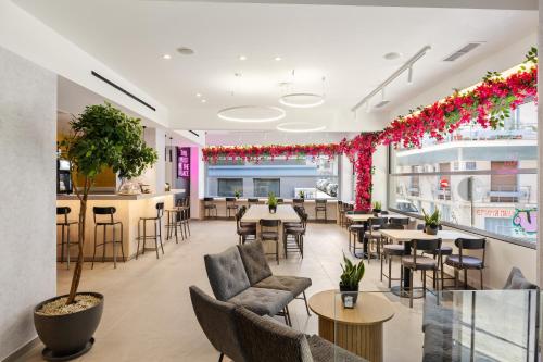 The Q Hotel - image 23