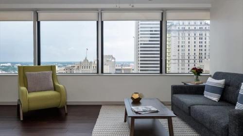 CozySuites Best Sky Pool in Dallas 2BR 2BA - image 11