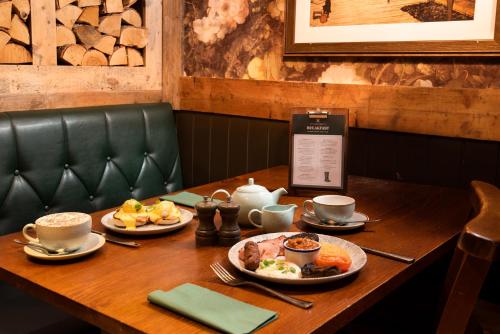 The Ambleside Inn - image 10