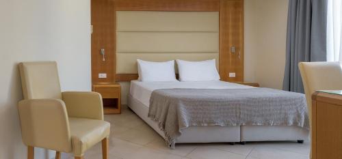 2 bedrooms, 3 beds