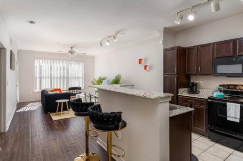 Stylish 1BR Farmers Branch