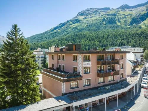Hotel Corvatsch - Web Check-in in St. Moritz, Schweiz