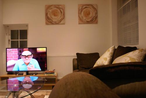 Luxury and serviced 3 bed house - Hampstead Garden, Londyn (zdjęcie 3)