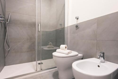 Compact and charming studio Porta Venezia - image 7