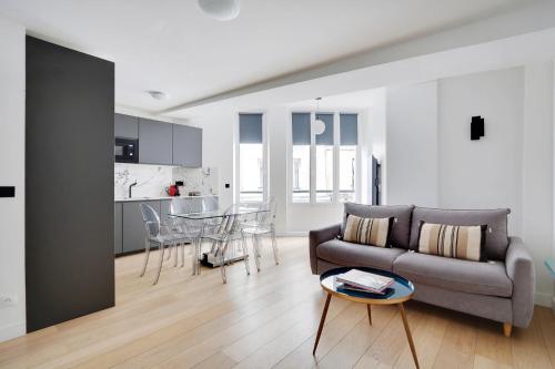 Pick A Flat's Apartment in Saint-Germain-des-Pres - Rue Dauphine