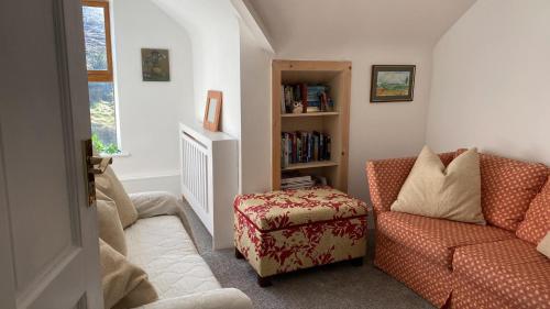 Drop Anchor House, Spacious 3 bedroom apartment, fabulous sea views in Cleggan