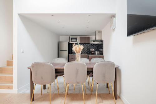 Best appartement 6 people #8 near Les Agnettes Metro Station