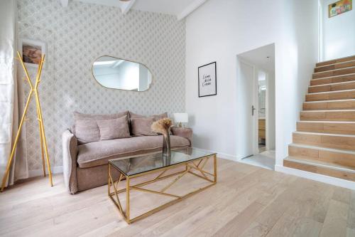 Best appartement 6 people #8 near Les Agnettes Metro Station