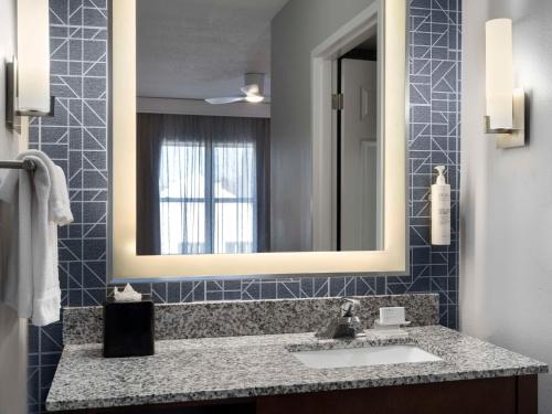 哥伦布机场惠庭套房酒店 哥伦布机场惠庭套房酒店