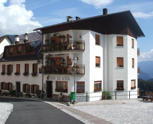 Albergo Bar Ristorante Da Gina Hotel de charme Entrampo