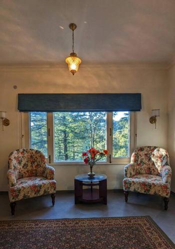 4 bedroom bungalow with garden near Chail Sanctuary