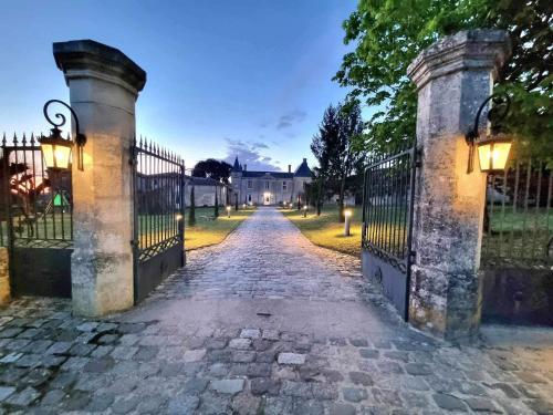 Château Fleur de Roques - Puisseguin Saint Emilion