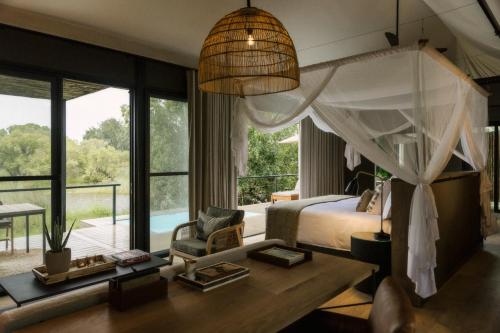 Luxury Tent with Pool image 10