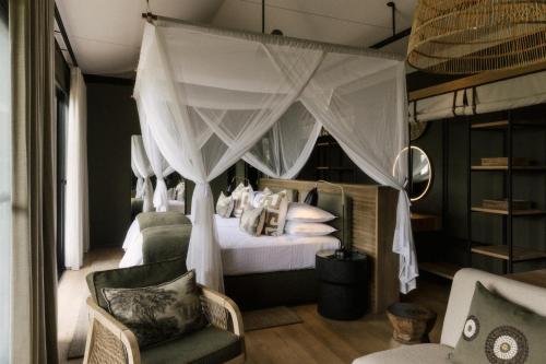 Luxury Tent with Deck image 10