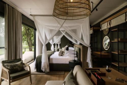Luxury Tent with Deck image 9
