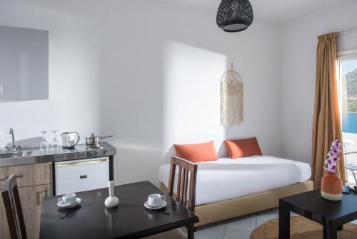 Apartment with Sea View image 9