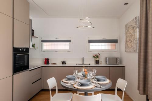 Oprema, Lake Modern Suites - Free Parking in Castagnola