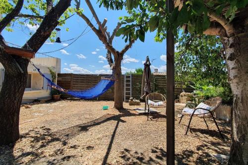 Lavande- Family Villa with Pool near Pezenas