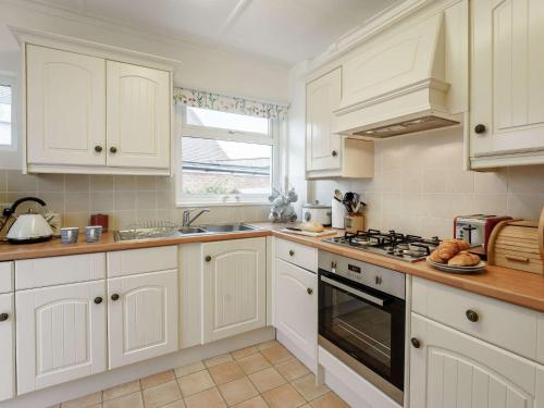 2 bed in Bexhill on Sea 82747