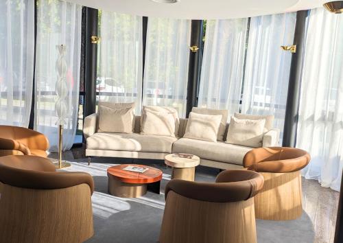 Exterior view, Hotel Palladia in Purpan