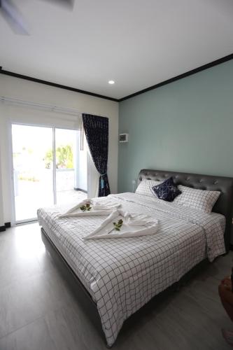 MB House Resort