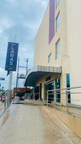 . Laras Hotel Ltda