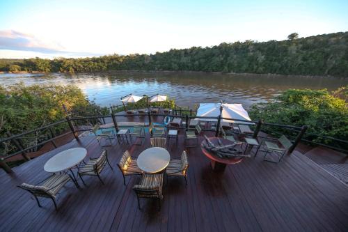 Viesnīcas āriene, Serena Mivumo River Lodge in Logeloge