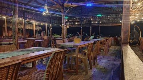 The Jeti Mangrove - Ecolodge, Cottage, Restaurant & Kali Biru, Blue River