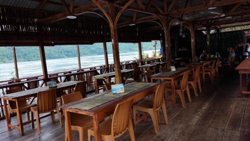 The Jeti Mangrove - Ecolodge, Cottage, Restaurant & Kali Biru, Blue River