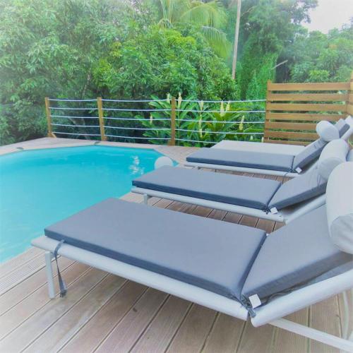 . Appartement spacieux à Gros-Morne avec terrasse et parking