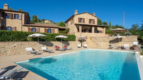 Casale con vista colline 2