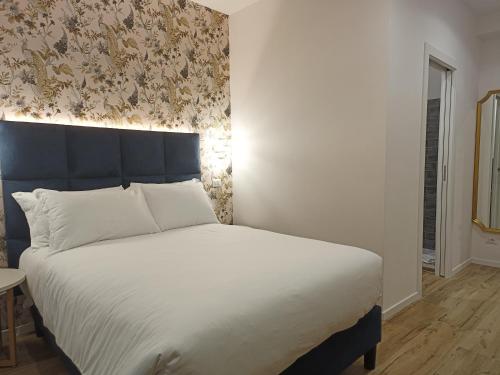 Romi Suite - image 3