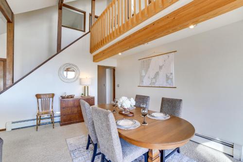 Private Beach and Deck Lake Michigan Home in Menominee, USA