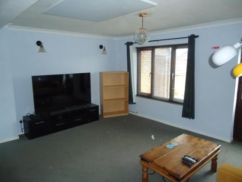 3 bedroom house, Market Deeping -nr Peterborough, Stamford, Spalding