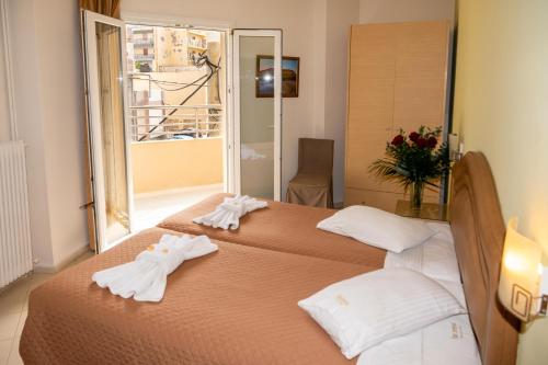 Kronos Hotel - image 8