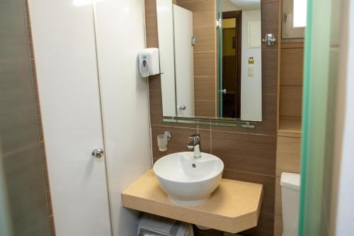 Kronos Hotel - image 11