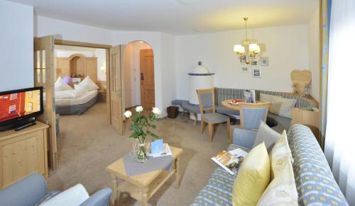 Hotel Diana – Seefeld, IL