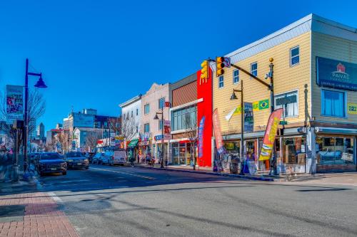 Convenient Newark Apartment about 15 Mi to Manhattan! in Newark, USA