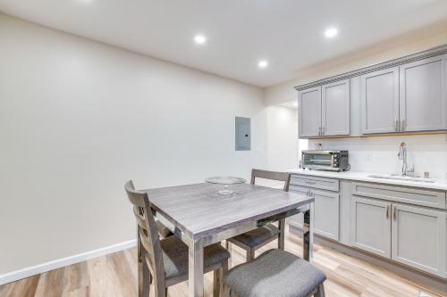 Convenient Newark Apartment about 15 Mi to Manhattan! in Newark, USA