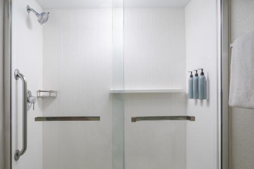 Courtyard by Marriott - Naples, Naples (photo 10)